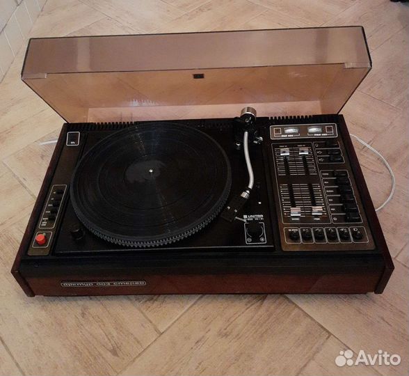 Проигрыватель винила