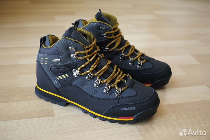 Треккинговые ботинки. Новые. 44 размер