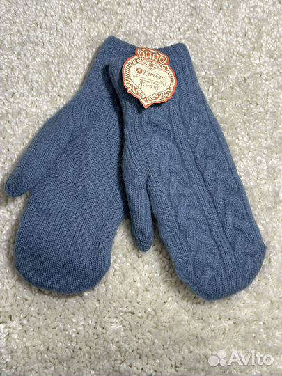 Варежки женские