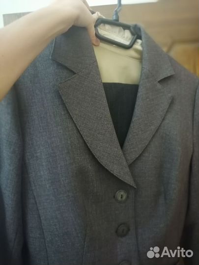 Брючный костюм женский 44