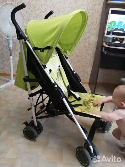 Прогулочная коляска трость