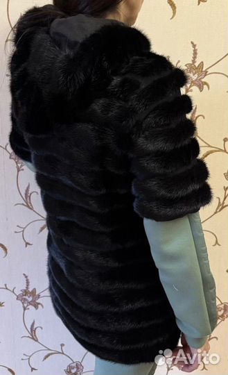 Норковая шуба с коротким рукавом