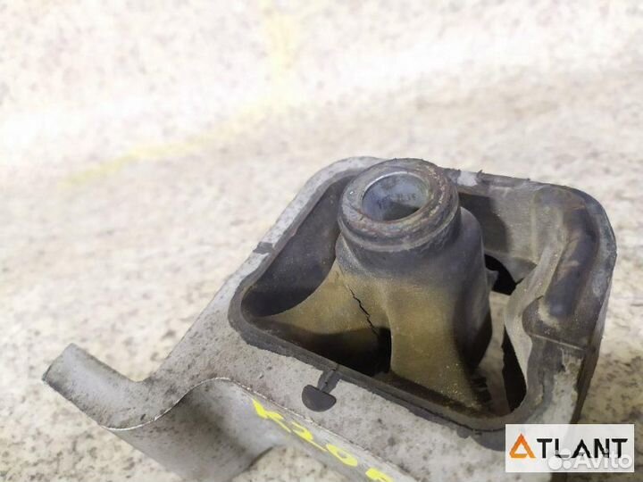 Подушка кпп honda stepwgn