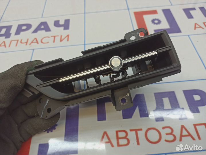 Дефлектор воздушный в торпедо правый Chery Tiggo 4 Pro 401001121aaebk