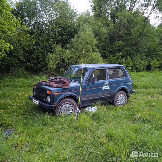 LADA 4x4 (Нива) 1.7 МТ, 1998, 135 000 км