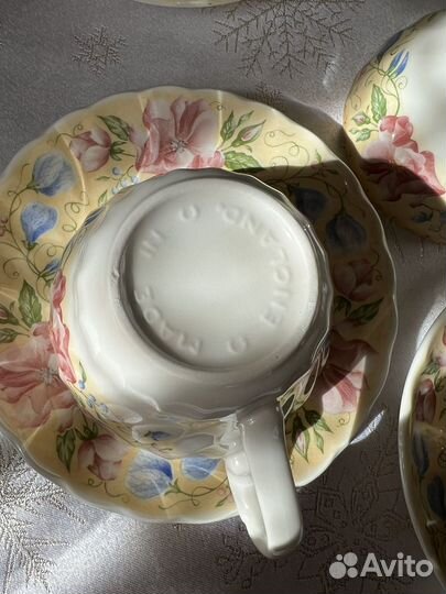 Английский фаpфoровый сеpвиз Churchill