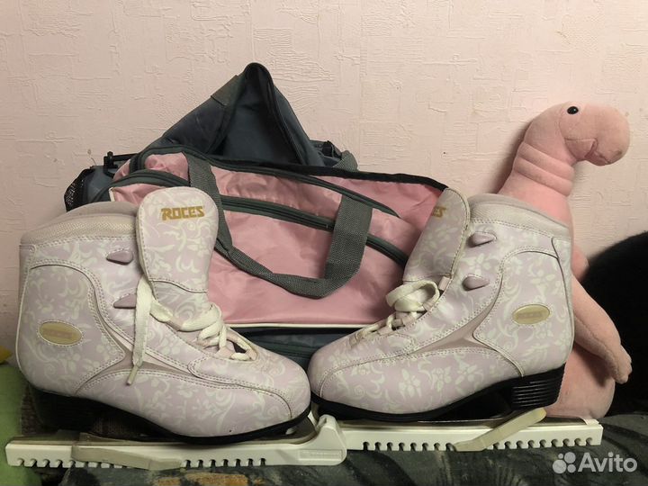 Женские фигурные лилово-белые коньки,на р.38 с нос