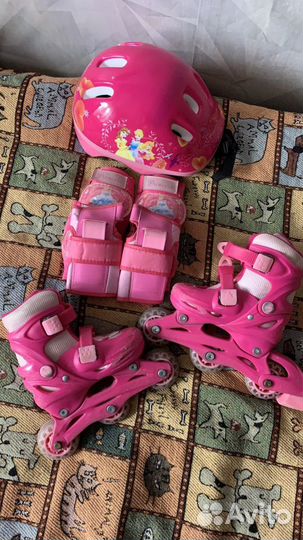 Роликовые коньки