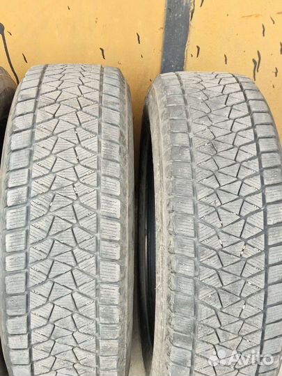 Bridgestone Blizzak DM-V2 225/65 R18