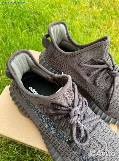 Кроссовки adidas yeezy boost 350 v2