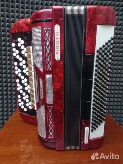 Баян firotti eroica