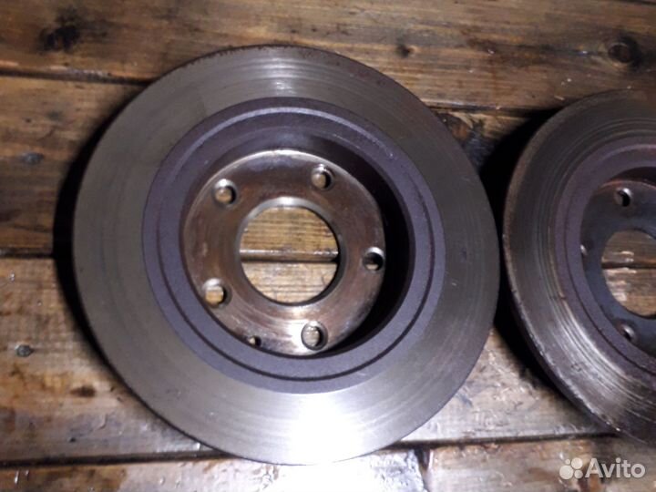 Задние тормозные диски Mazda 3 bm