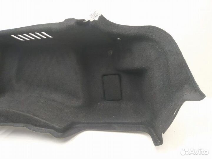 Б/У Б/У Обшивка салона Обшивка багажника правая