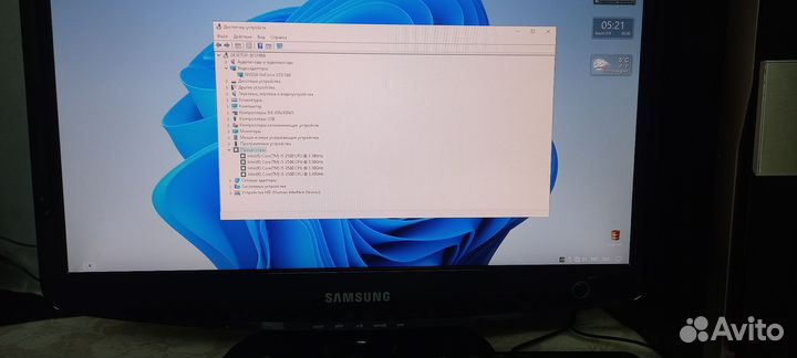 Компьютер с монитором