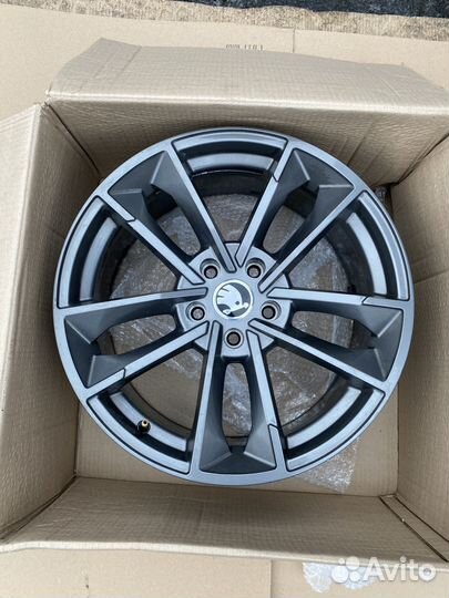 Диски r18 5 112 VAG ET 44 8j VV235