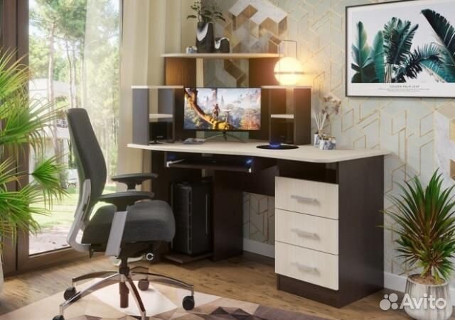 Стол компьютерный №1