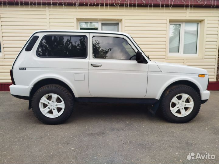 LADA 4x4 (Нива) 1.7 МТ, 2011, 127 002 км