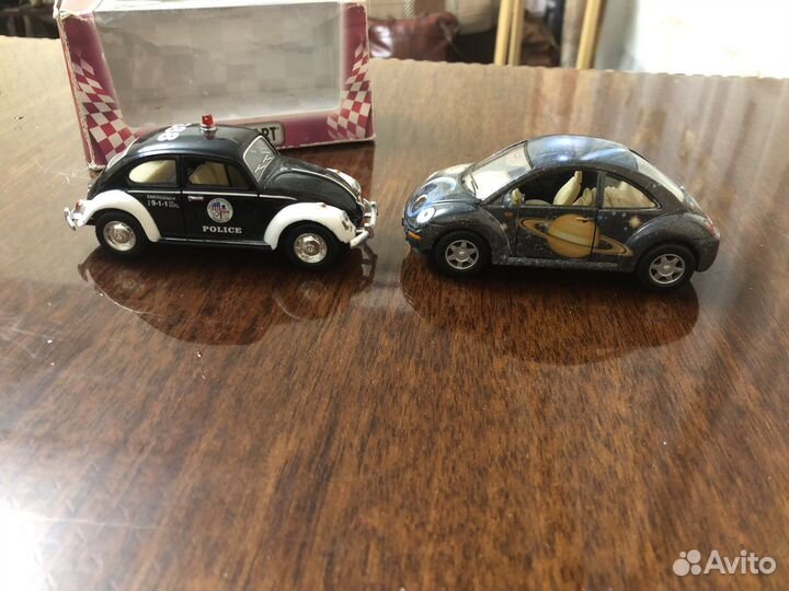 Машинки Volkswagen Classical Beetle и New Beetle