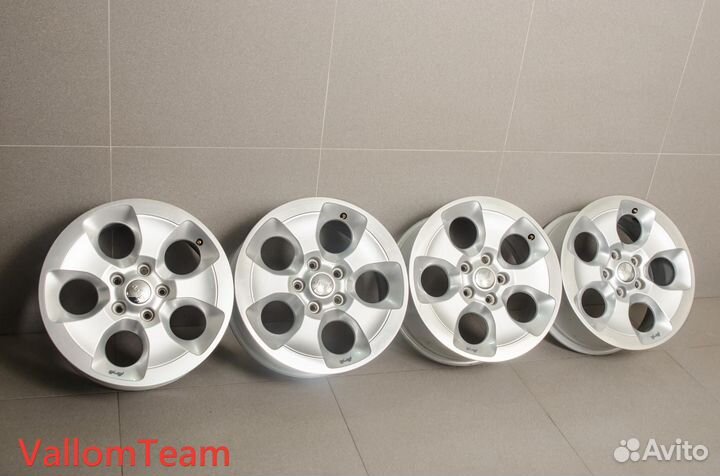 Лот UP31247396 Оригинальные 18-е диски jeep