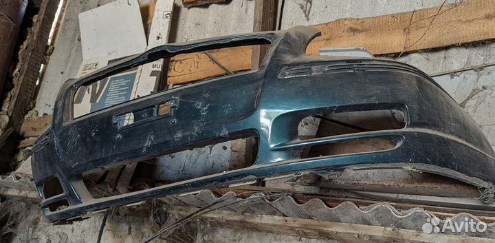 Бампер передний toyota Avensis п.2003-2006