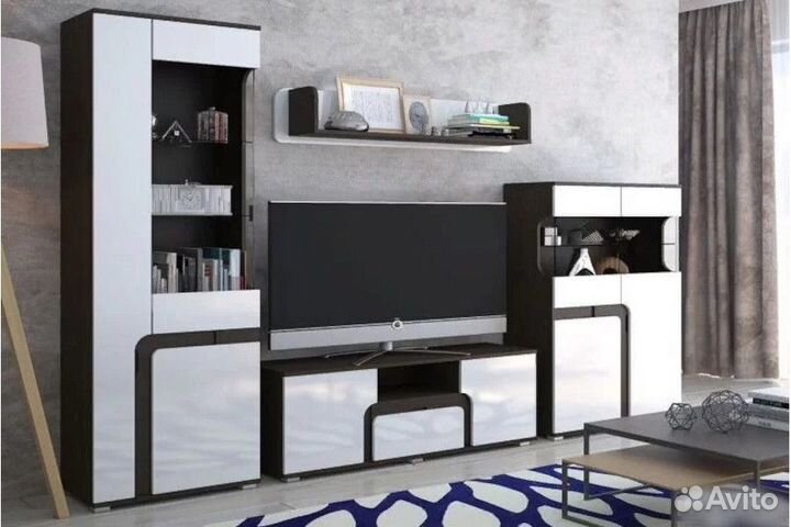 Стенка в гостиную