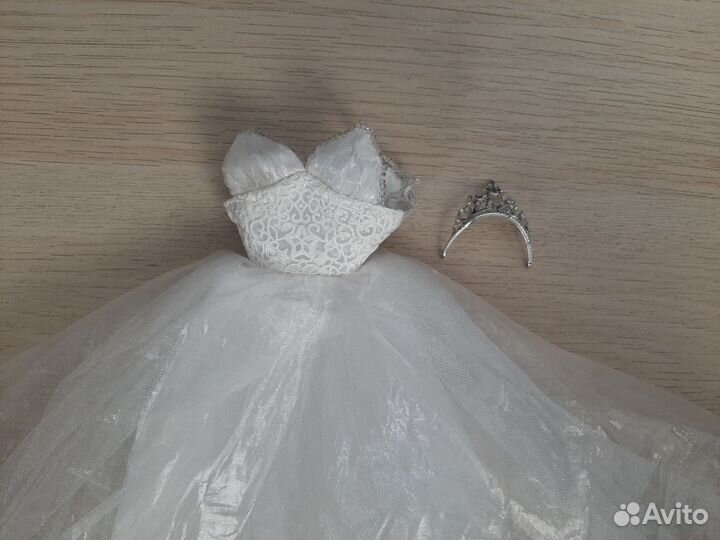 Платье и корона Barbie Holiday 2001. Торг