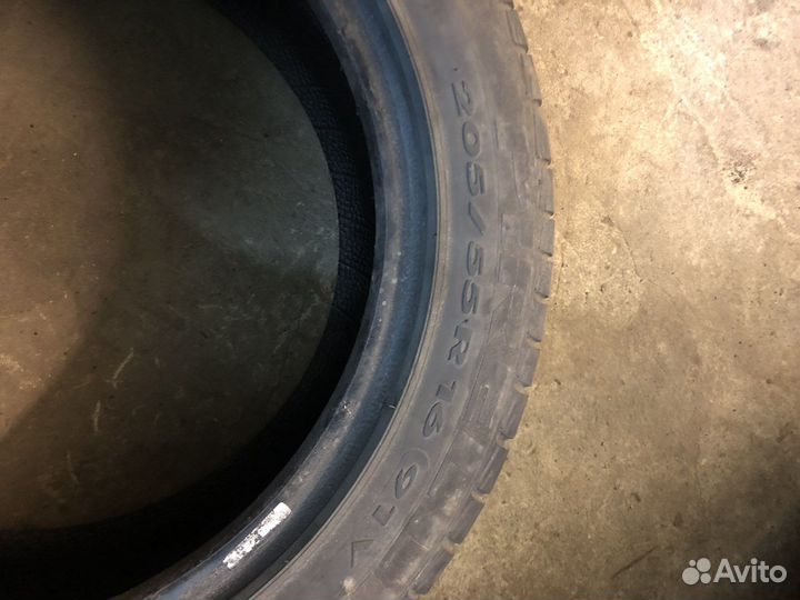 Pirelli Ice Zero 205/55 R16