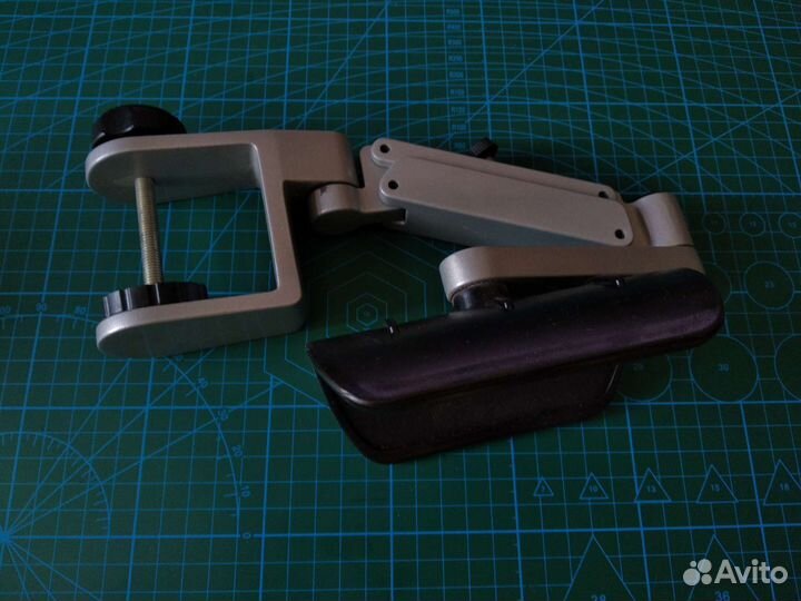 Подставка под локоть для управления мышью