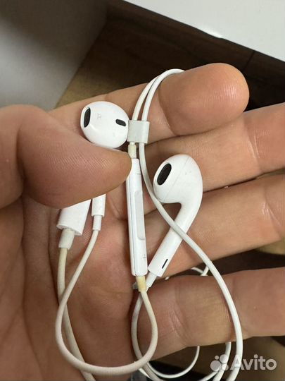 Наушники apple earpods с разъемом lightning