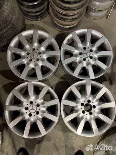 R-18., 5 на 112., комплект литых дисков