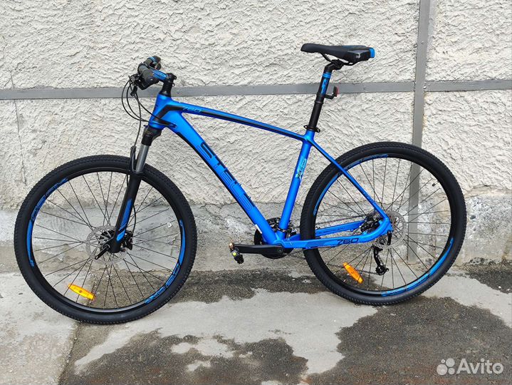 Велосипед горный Stels Navigator 760 D 27.5 V010