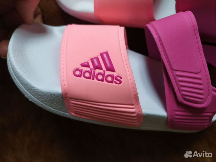 Сандалии Adidas 38 легкие