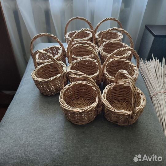Набор плетеных корзин