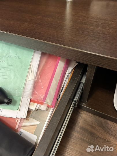 Тумба под телевизор и стеклянная подставка Лазурит