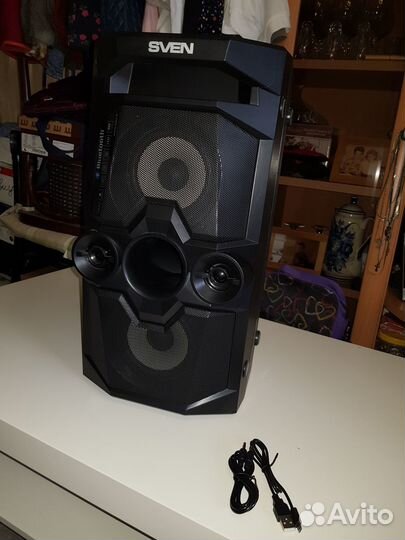 Sven PS-650 портативная акустическая система