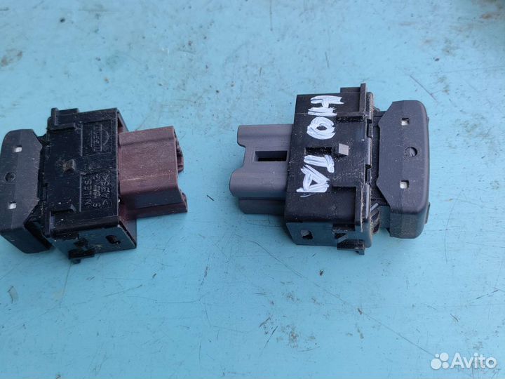 Ниссан ноут кнопка подогрева сидений