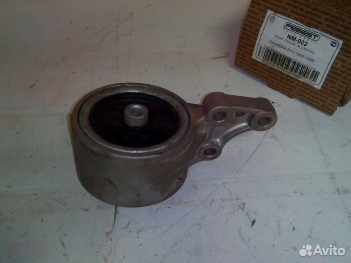 Подушка двигателя Nissan Primera 11210-90J01