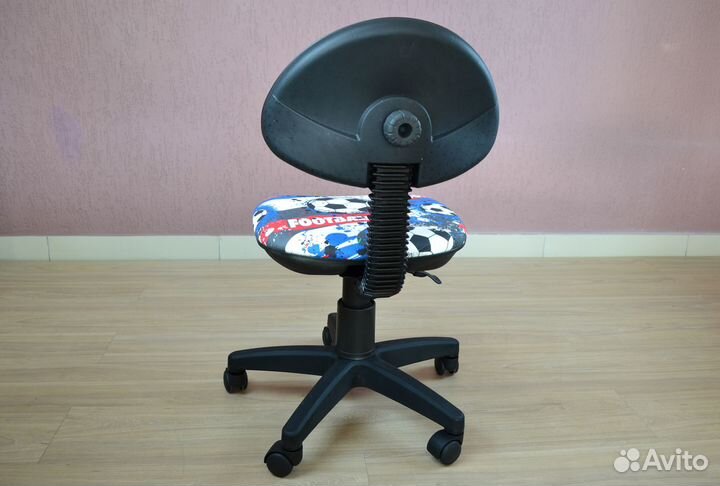 Компьютерное кресло детское Логика с доставкой