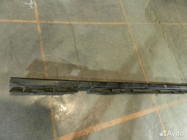 Кронштейн накладки порога - Mercedes-Benz GLA-X156