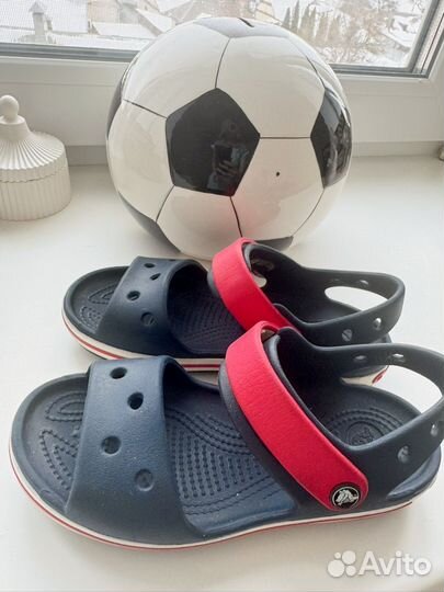 Сандалии crocs c13