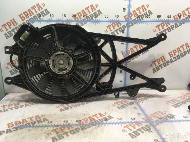 Вентилятор кондиционера 52406447 Опель Мерива