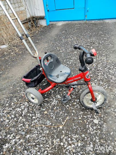 Детский велосипед с ручкой бу