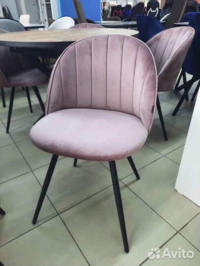 Стулья кухнонные Чарльз