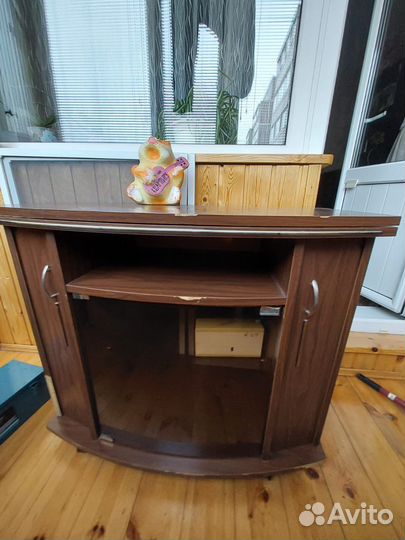 Тумба под телевизор