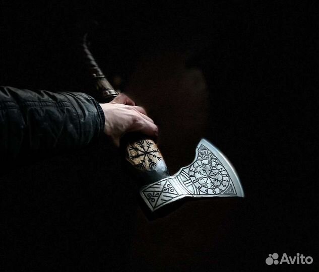 Топор кованый ручной работы