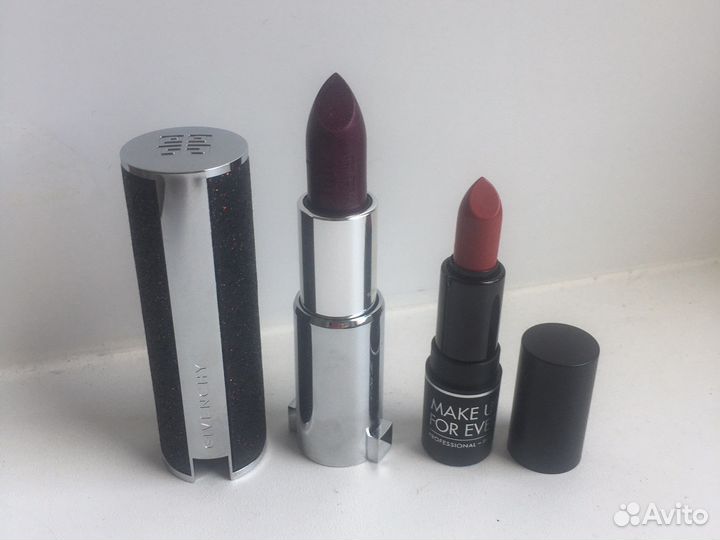 Яркие помады lux