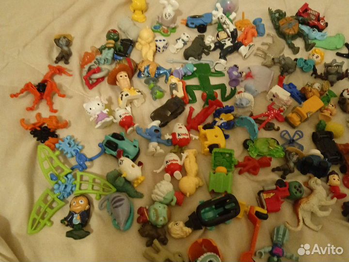 Киндер игрушки