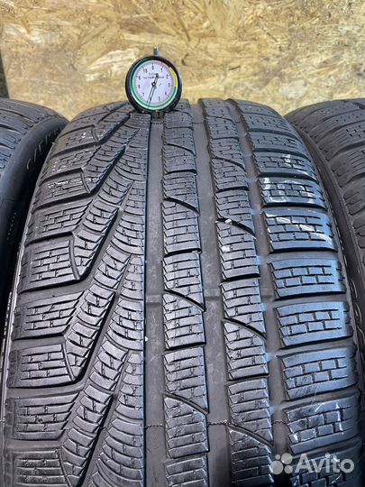 Pirelli Winter Sottozero 240 Serie II 245/35 R20 и 295/30 R20