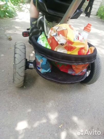 Велосипед с родительской ручкой