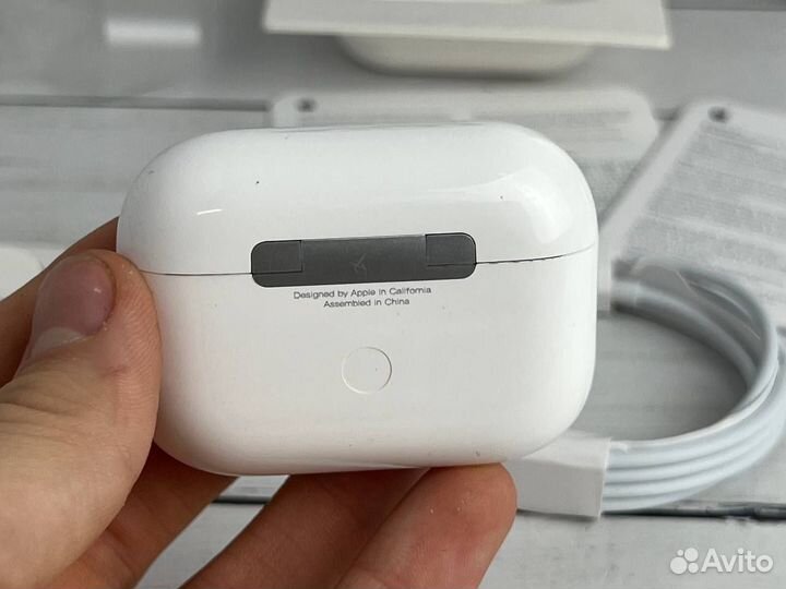 Airpods pro с шумоподавлением